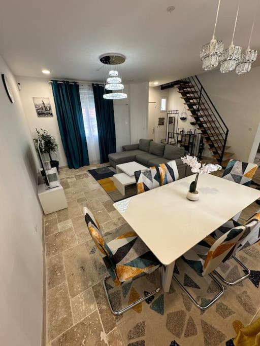 Luxueuse Neuve Avec Jardin Colombes (Hauts-de-Seine)
