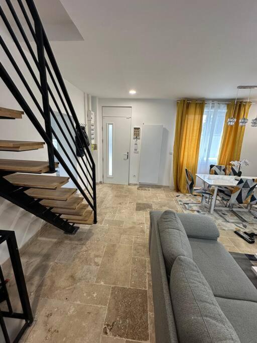 Luxueuse Neuve Avec Jardin Villa Colombes (Hauts-de-Seine)